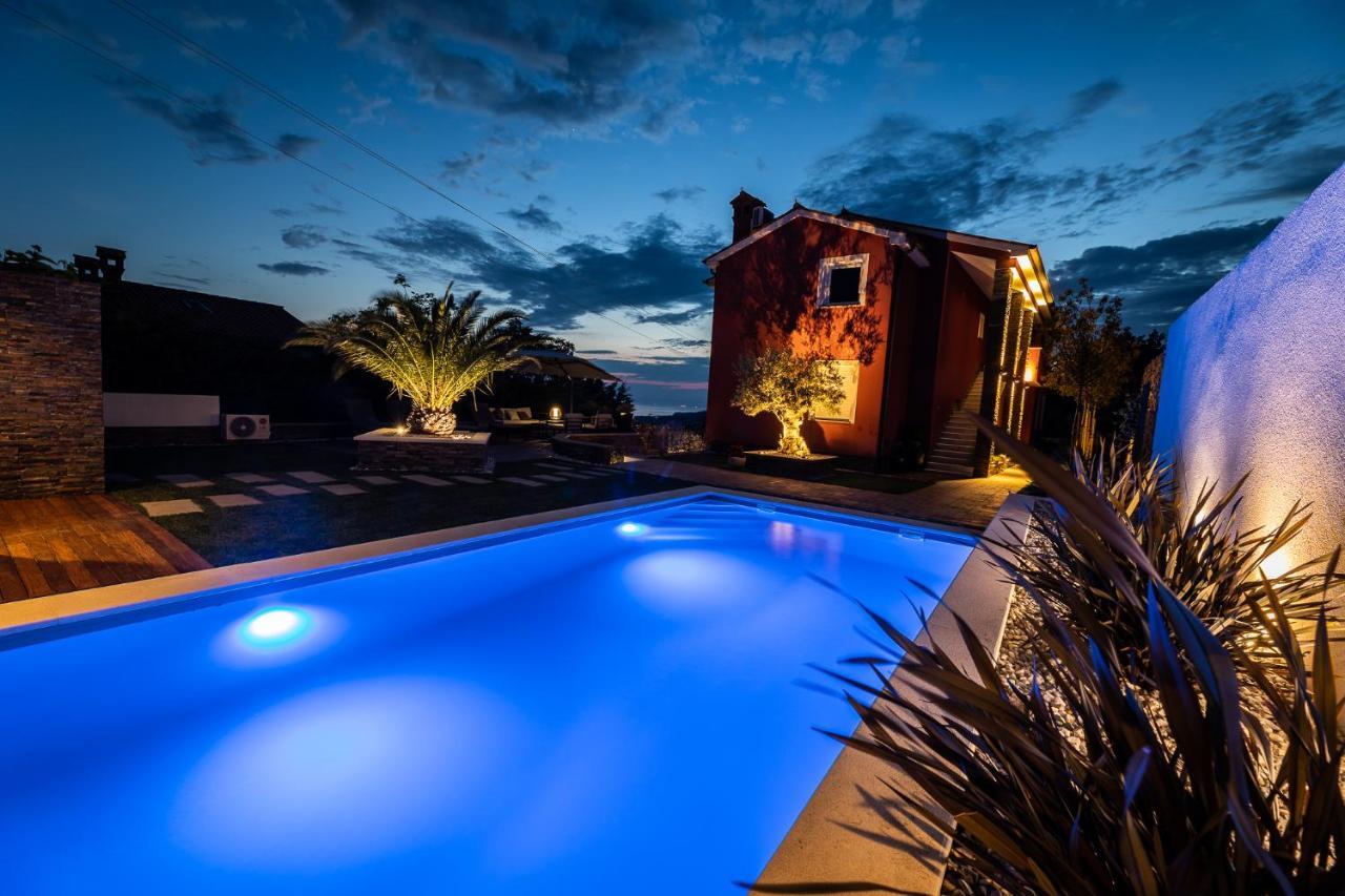 Villa Sunset Pool & Spa Apartments スポージニ・スコーフィ エクステリア 写真