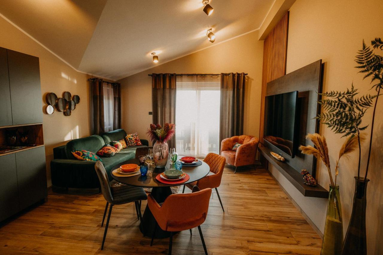 Villa Sunset Pool & Spa Apartments スポージニ・スコーフィ エクステリア 写真