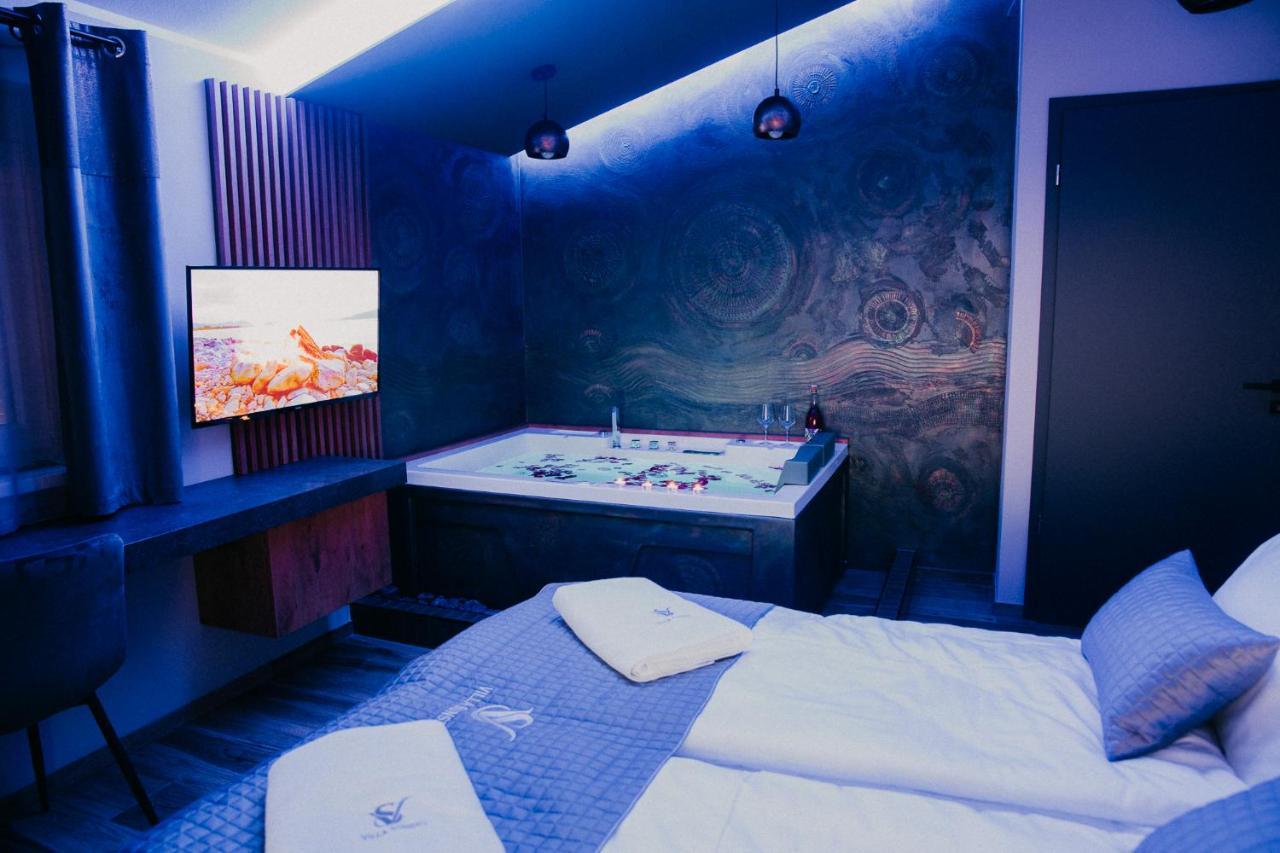 Villa Sunset Pool & Spa Apartments スポージニ・スコーフィ エクステリア 写真
