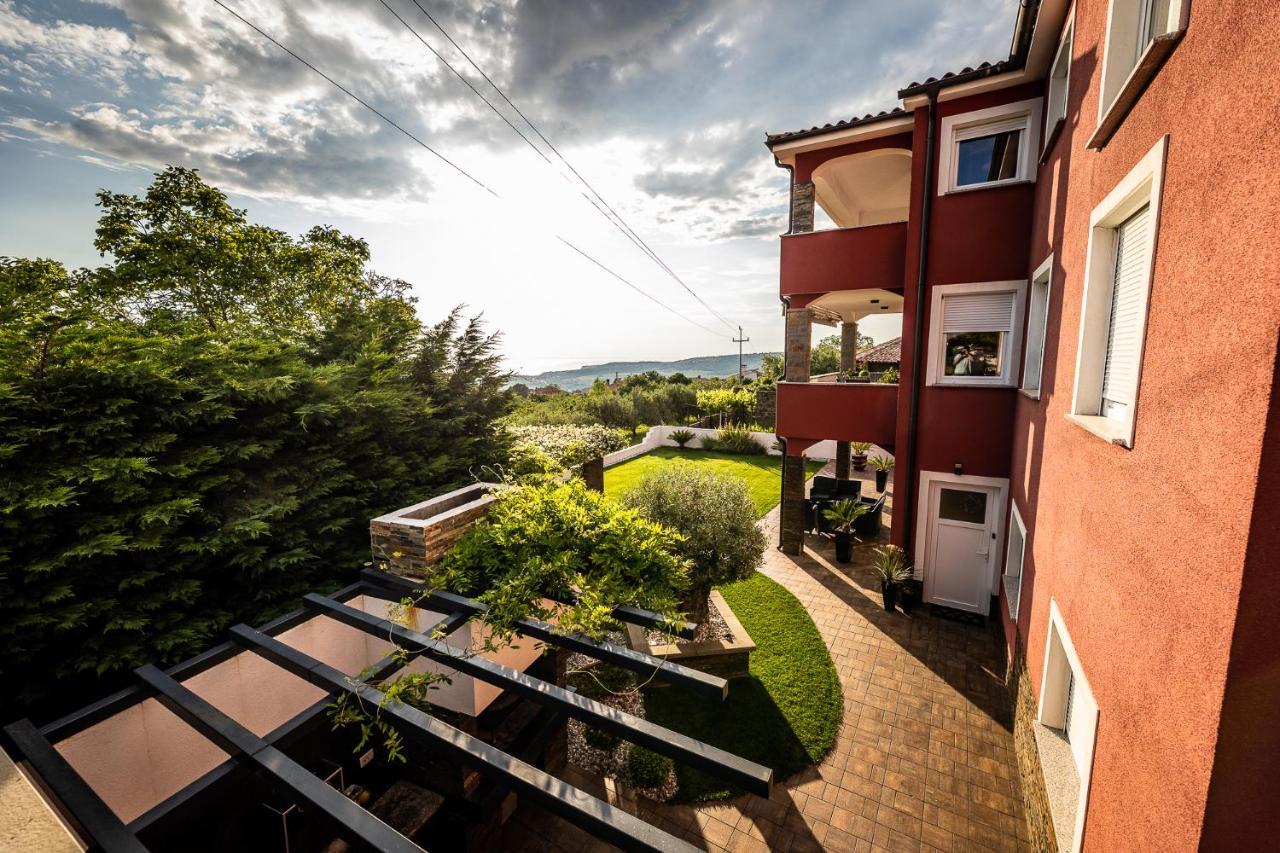 Villa Sunset Pool & Spa Apartments スポージニ・スコーフィ エクステリア 写真