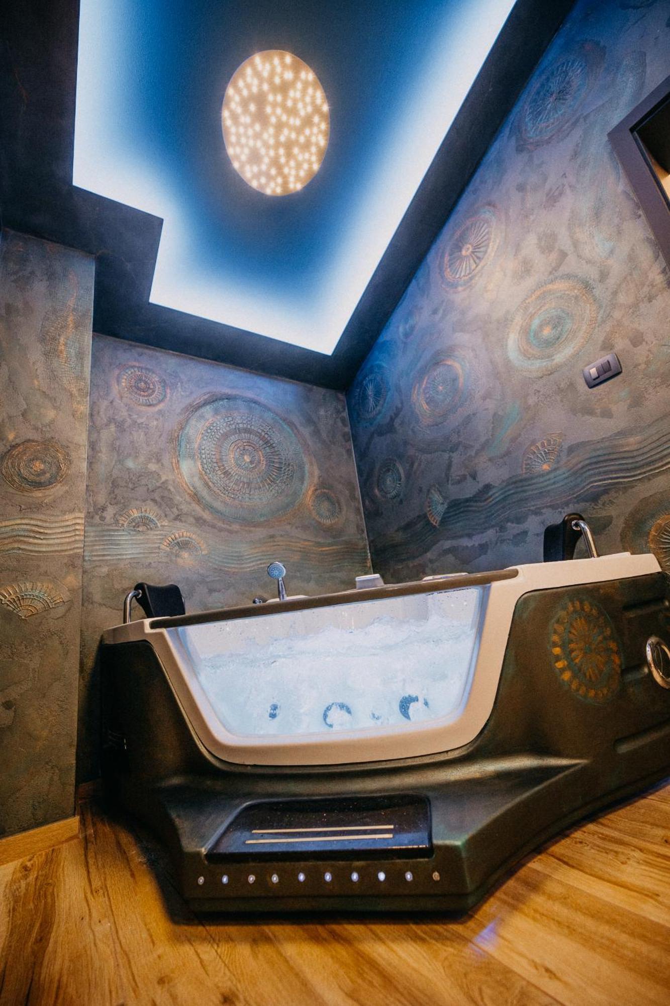Villa Sunset Pool & Spa Apartments スポージニ・スコーフィ エクステリア 写真